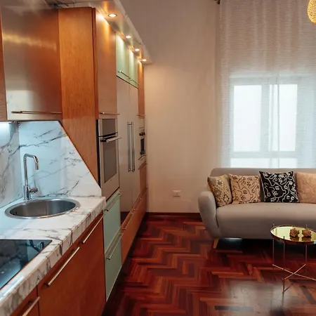 51 Luxury Apartment