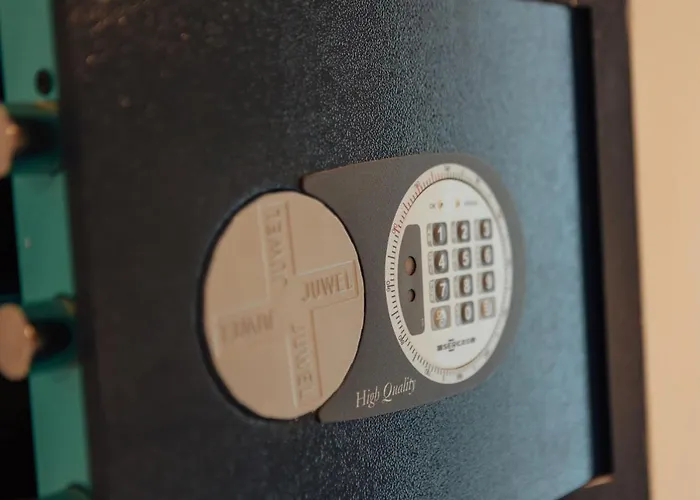 51 Luxury Апартаменты