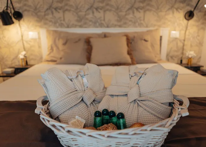 51 Luxury Апартаменты